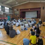 枚方市東香里小学校「自主防災訓練」レポート｜起震車・煙道・AED講習