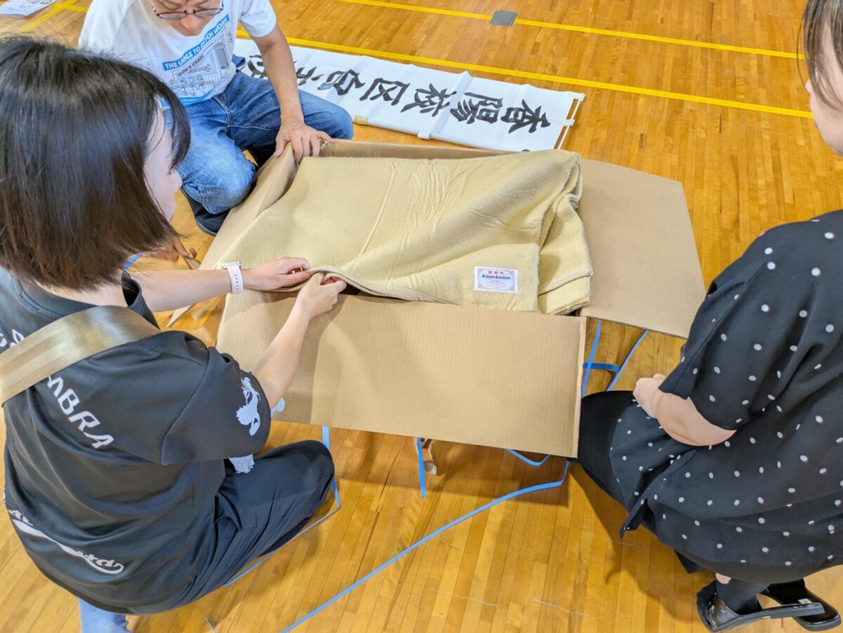 枚方市香陽小学校「第22回自主防災訓練」レポート|避難所開設・毛布搬出・消火訓練・AED講習